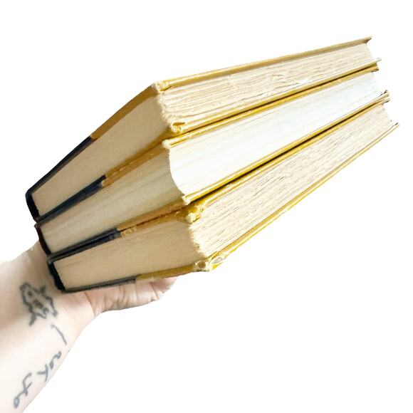 Lot 3 Vintage Classic Books Decor Shelfie Coffee Table Decorating VTG Styling - Picture 3 of 13